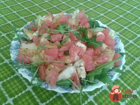 Салат з курячого філе та грейпфрута