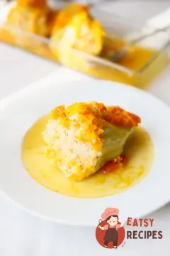 Перці, фаршировані курячим фаршем та рисом