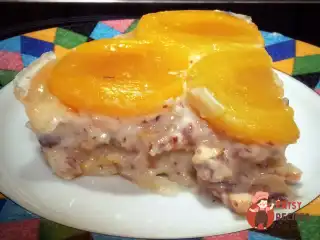 Персиковий торт з мигдалем