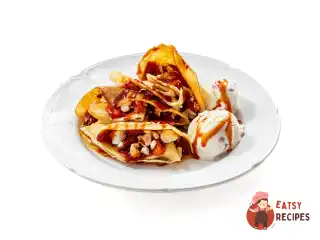 Млинці з начинкою з сиру та ягодами