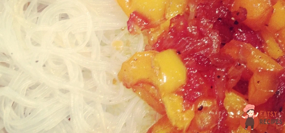 Тушковані перці в кисло-солодкому соусі з фунчозою