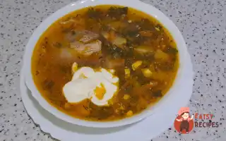Зелений Борщ Зі Свинячими Ребрами