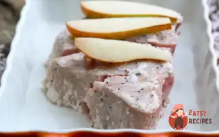 Тунець У Духовці З Грушею