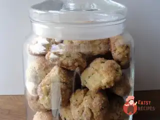 Печиво часникове з соєвим соусом