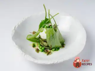 Оладки із зелених овочів із кокосовим кремом