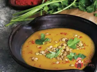 Сочевичне юшка на баранячому бульйоні