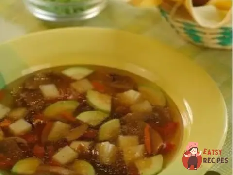 Грибний суп із кабачками