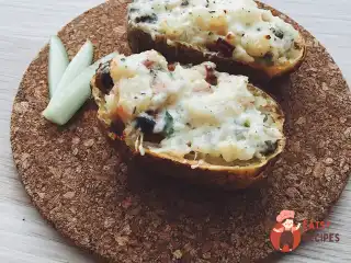 Картопля, запечена в мундирі