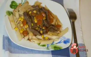 Яловичина З Морквою Та Кукурудзою