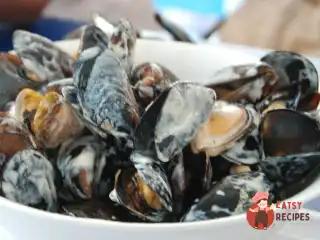 Мідії у вершковому соусі