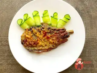 Стейк із грецьким йогуртом