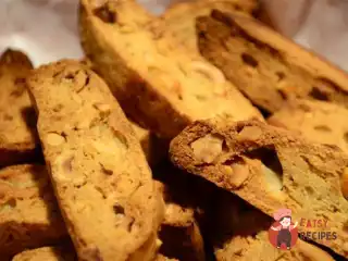 Кантуччі з фундуком (Biscotti di Prato)