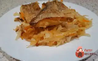 Щука На Сковороді З Квашеною Капустою