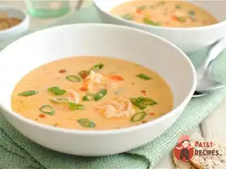 Суп з креветками та селерою