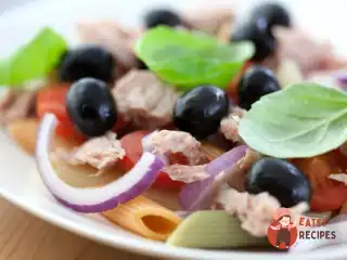Салат з тунця з м'ятою по-сицилійськи