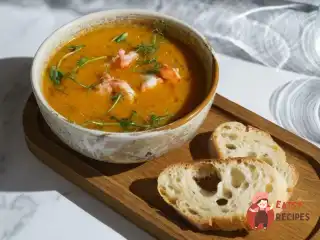 Гарбузовий суп із креветками