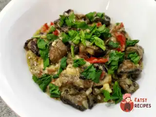 Печериці зі сметаною та сиром