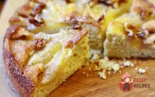 Пиріг Із Карамелізованими Грушами