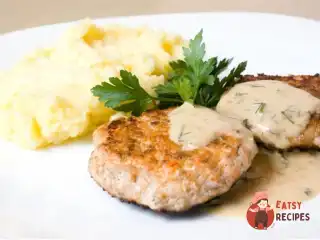 Шніцель із збірних овочів у молочному соусі