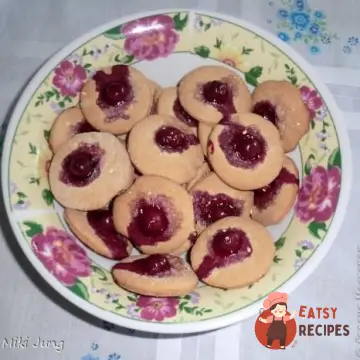 Печиво з корицею та вишнею