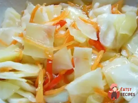 Маринована капуста на закуску