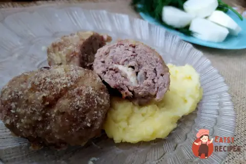 Зрази м'ясні з сиром у духовці