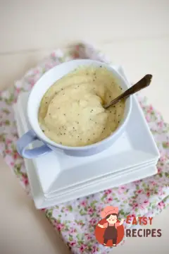 Холодний яблучний крем-суп з каррі