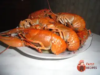 Варені раки з кропом