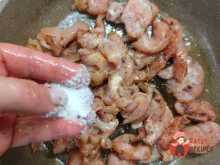 Крок 7: Пиріг з пряною куркою та пекінською капустою