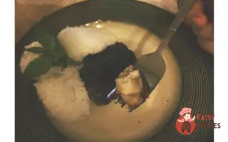Філе Риби На Пару З Прованськими Травами, Загорнуте В Листя Базиліка