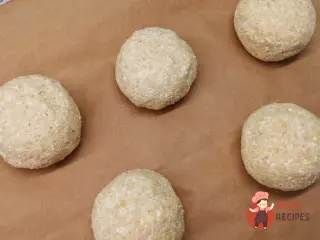 Крок 8: Кетобулочки з кунжутом