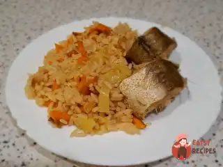 Хек із рисом у духовці