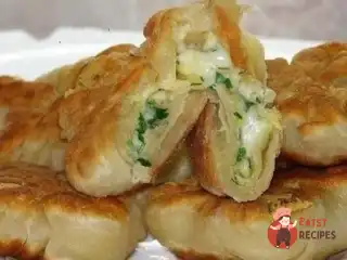 Кефірні конверти із сиром