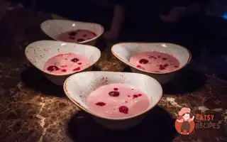 Манна Каша З Кардамоном Та Вишнею