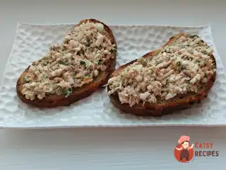 Бутерброди з тунцем і вершковим сиром