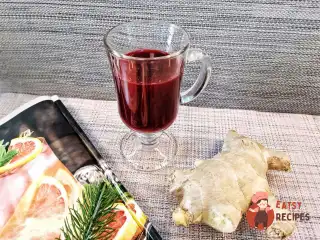Імбирний ягідний морс із рожевим перцем.