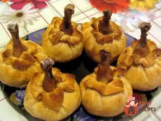 Курячі ніжки з грибами в мішечку