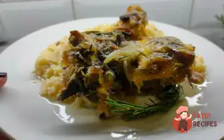 Курка Тушкована З Грибами Та Сиром