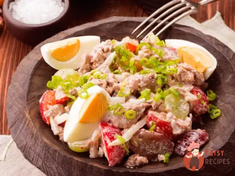 Салат з печінки тріски з маринадами