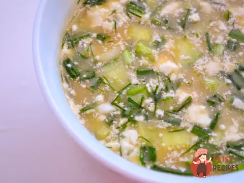 Окрошка на яблуках