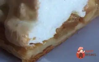 Ніжний Яблучний Пиріг З Меренгою