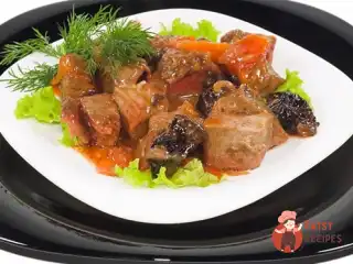 Баранина по-марокканськи з медом та чорносливом