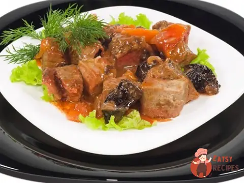 Баранина по-марокканськи з медом та чорносливом