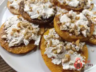 Гарбуз із сиром і горіхами