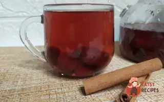 Домашній Чай Із Вишнею Та Прянощами