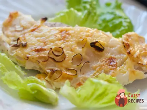 Куряче філе у вершках з персиками
