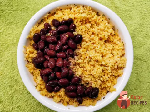 Кускус з каррі та квасолею