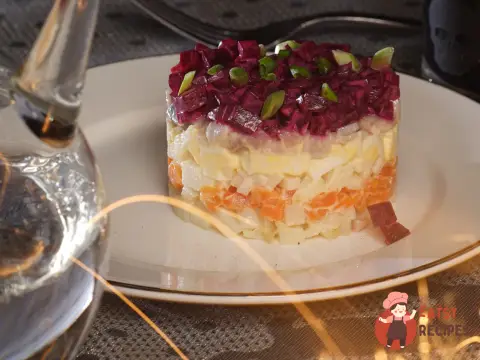 Оселедець під шубою