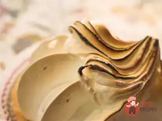 Меренги мокко з мигдалем