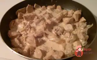 Курка У Сметанно-Соєвому Соусі «Грибний Смак Без Грибів»